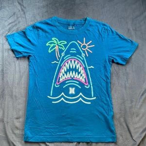Hurley t shirt